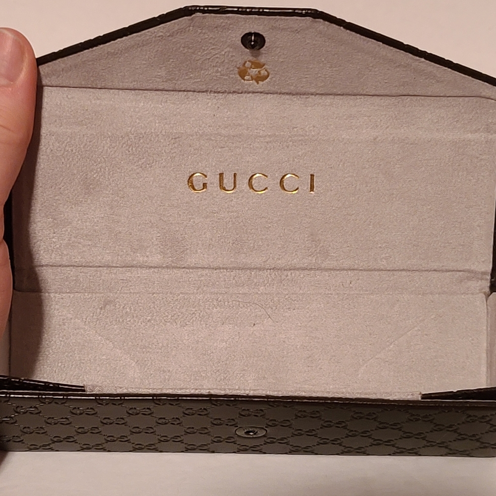 Gucci eyeglasses case